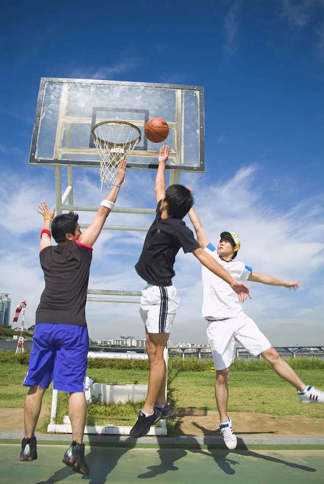 篮球运动图片 (1071×1600)