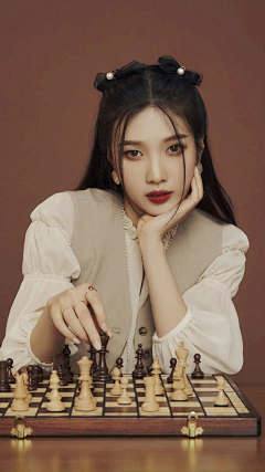 Becauselife采集到EleNa/人物底素