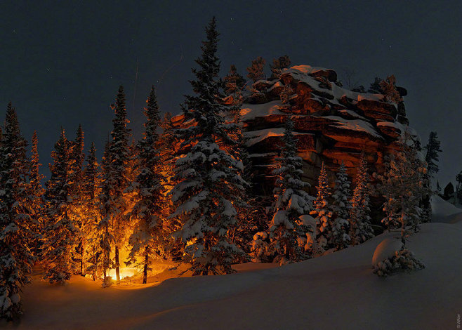 冬日寒夜燃起的篝火 WAler 来自设计...