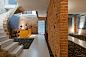 一半土砖一半简-圣保罗Casa REX个性办公空间设计-FGMF [29P] (5).jpg