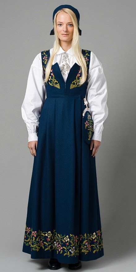 绘画参考北欧挪威传统服饰参考女子篇122p打包下载o网页链接关注