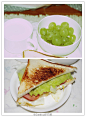 早餐 8月20日 自制火腿三明治牛奶和葡萄