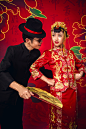 个性婚纱照,中式婚纱照+来自：婚礼时光——关注婚礼的一切，分享最美好的时光。#个性创意# #中式婚纱照# 