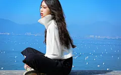 长发文艺美女海鸥合影小清新人物高清壁纸-55壁纸网