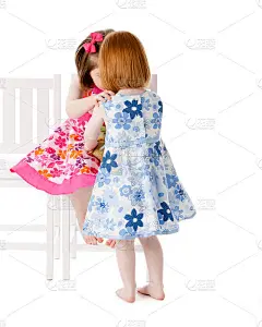 真人版:两姐妹说话小女孩白种人全长