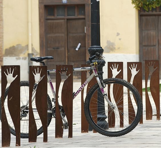 Tactil bicycle rack ...