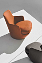 Bensen Furniture提供的Lo Turn椅子，现已在Haute Living出售。