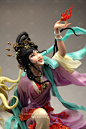 走近糖王周毅-【面塑工艺】赤炎 : 　　面塑工艺中仕女和神兽是非常有代表性的，“赤炎”这件作品很好的展现出了面塑的特点。面塑工艺是中国的传统手工艺制作，以其逼真的形象深受大家的喜爱。我是主厨翻糖学院有专业的面塑工艺培训，面塑大师周毅授课