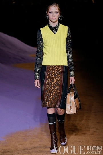 Prada2015春夏高级成衣发布秀_2...