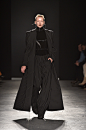 Gareth Pugh revisits 1980s power dressing with latest collection