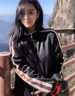 奔跑的灵魂采集到美女6