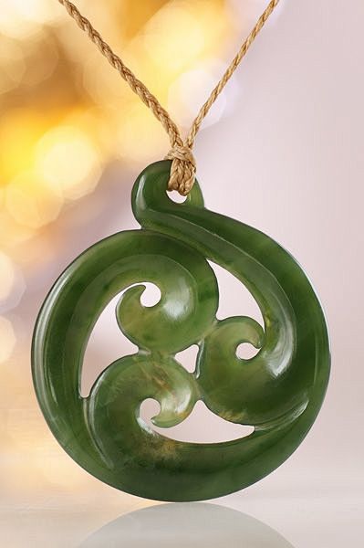 White Cloud Maori Anhänger Koru Wave - Handgegossen Aus Zinn Von Neuseeland