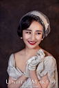 #云熙unhee新娘造型##妆容创作#【复古· 优雅 · 名媛】复古不是简单的红唇，单一的黑眉，复古有不一样的表情和沉淀的功底。执着于技法的无限可能和审美的不断提升，这些年，不做别的，只为美。感谢拍摄：@Dongshi东施 婚纱：@婚纱设计师兰奕 @望设计婚纱 麻豆：@刊笛