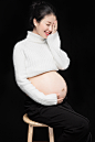 苗淋皓的写真摄影作品《孕妇照》