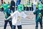 #甘肃省博物馆##518国际博物馆日#
我们神马来了来了！！！我们今年博物馆日很不一样！重头戏就是他们跳的是神马舞我们上新了贱萌铜奔马头套哈哈哈！！对啦～今天进馆参观可以免费领一个铜奔马口罩哦～还能在文创商店当优惠券使～快来吧^_^ ​​​​