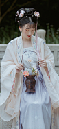盼春来
采集@别致的七
