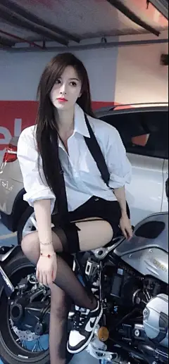 工纵hao：小田田美女壁纸，小甜甜美女壁纸