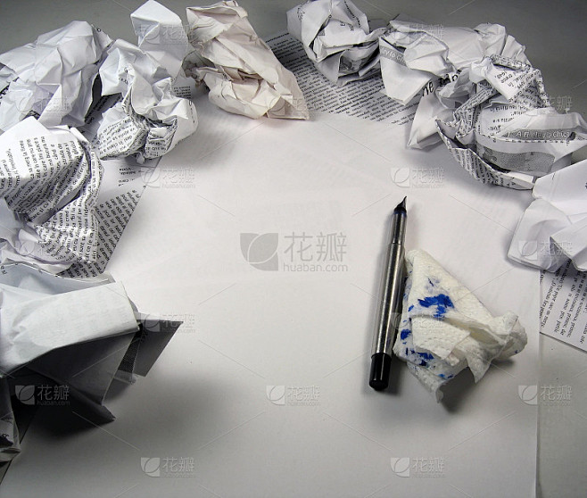 写作，撕烂的书页，草稿，残次品，学校作业