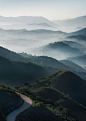 山，雾背景