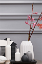 纹理感花瓶 - 白色 - Home All | H&M CN : 纹理感半瓷大花瓶，瓶口内径约6厘米，高18厘米。