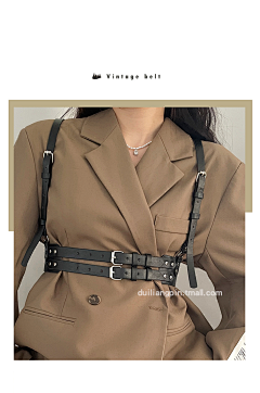 冷青采集到衣服