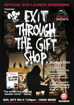 【班克斯电影：从礼品店出门】这名字一点也不艺术。这部电影曾获2011年第83届奥斯卡最佳纪录片提名，同时也是班克斯的首部纪录片。和往常一样神秘，班克斯的出现着套头衫，庐山不露真面目。当他的画在拍卖行卖出高价，而他画了一幅拍卖会场景说，你们这群白痴居然真的会买这坨屎。L【纪录片】【英语中字】从礼品店出门，又名画廊外的天赋