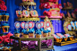 武汉SissiCakeDesign【玫红宝蓝 婚礼甜品桌】 By @Sissi Cake Design :  玫红宝蓝撞金色的华丽系婚礼甜品台，一场纸醉金迷的华丽盛宴近在眼前。