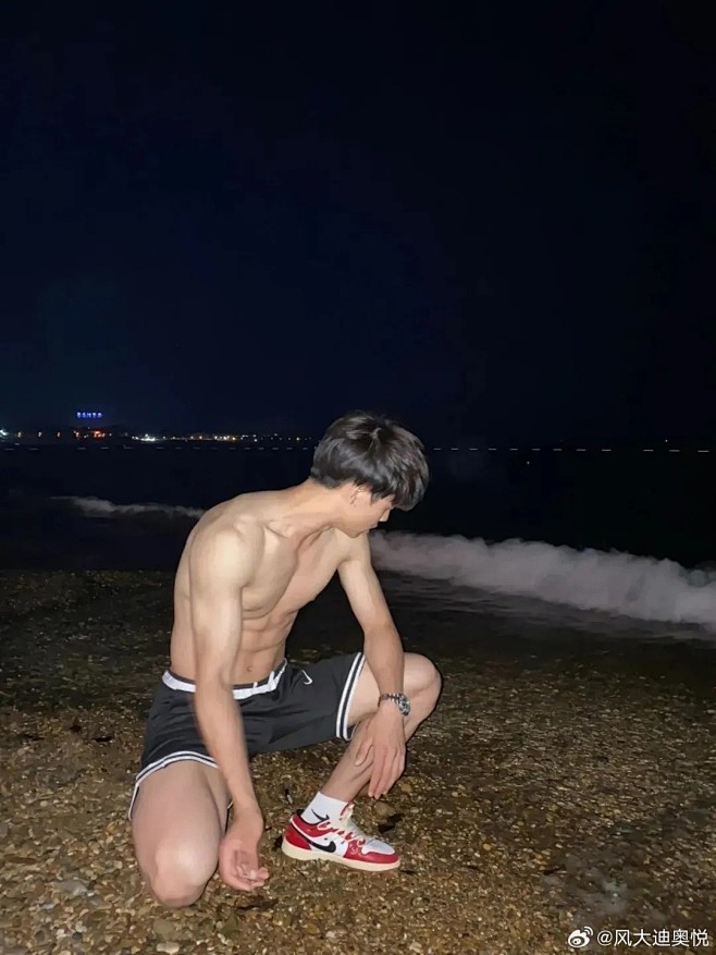 男色 - 首页 - 微博