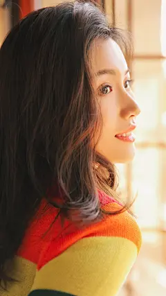 卷发美女高清手机壁纸图片,美女,高清,性感,美女,摄影,私房照,手机壁纸,1080x1920