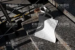 潮流VI样机  - 源文件下载【酷图网】街头潮流样机,光影样机,实拍样机,酸性设计,VI样机,质感样机,高端样机,LOGO样机,名片样机,包装样机,办公用品样机,塑料袋样机,手提袋样机,海报样机,品牌全案样机,
