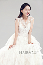 李倩最新写真新鲜出炉，身着白色婚纱尽显清新纯美气质！