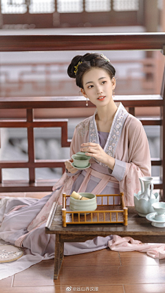 【新品】中国語書籍：霜月白 古风人像摄影与后期艺境解构 女儿命悬一线，渣总在为白月光放烟花》每天发财著_现代言情小说_