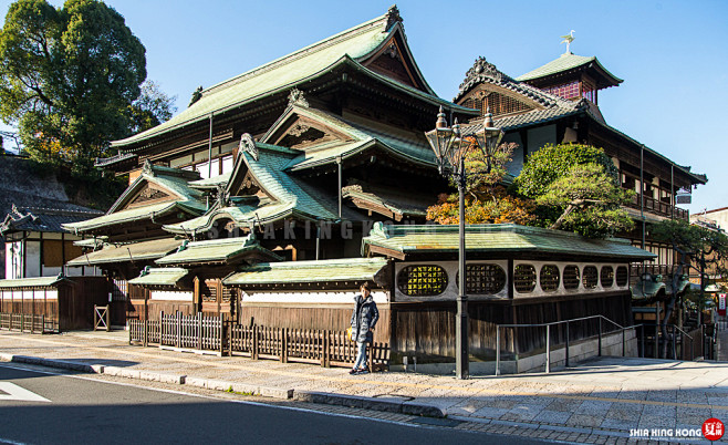 道後溫泉本館：難怪宮崎駿一看到它，就畫出...