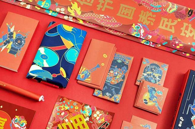 抖音
抖音新年礼盒玩了一把谐音梗，礼盒主...