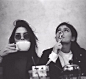 “kendall and kylie black and white”的图片搜索结果