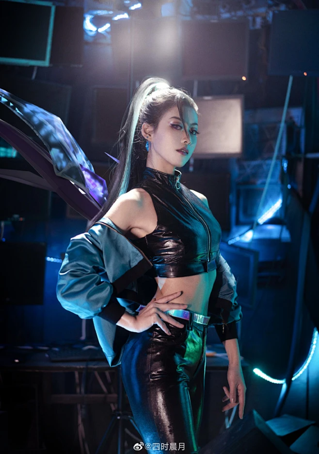 #KDA女团挑战赛##KDAmore# 卡莎，记好这个名字 —————————— 卡莎@四时晨月 phx@落切 @肥宅快乐小阿轩 太不容易了 ...