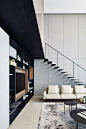 Pitsou Kedem | <a class="text-meta meta-mention" href="/designglobal/">@室内设计DSNGlobal</a> 室内 场景 设计 家居 陈设 样板间 布置 灵感 细节 家具 软装 风格 装修效果图 搭配 配色 别墅 北欧 新中式 古典 田园 美式 宜家 极有家 现代 简约 日 muji 极简 工业风 小户型 住宅 公寓 LOFT 酒店 前台 售楼处 玄关 走廊 地毯 沙发 麻