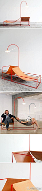 Muller Van Severen：家具设计——比利时摄影师Fien Muller和艺术家Hannes Van Severen联手创作了系列家具作品，这件叫做“Zetel”的作品集合了躺椅、扶手椅和落地灯三者功能于一身。简单线条勾勒出鲜明的轮廓，完美诠释了功能至上的包豪斯设计理念