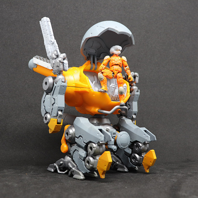 AGE OF MECHA, Michae...