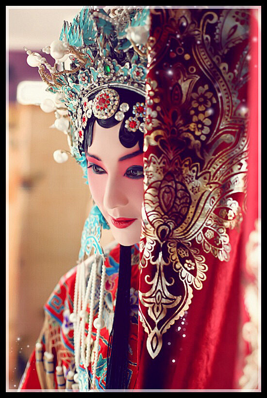 【京剧  2010年列入中国非物质文化遗.