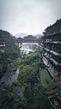 芙蓉镇 —— 悬挂在瀑布上的小镇 - Hymchu
