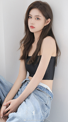 为卿歌舞为伊狂采集到美人一瞬