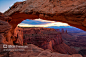 Mesa拱门在峡谷地国家公园靠近Moab,Mesa Arch in Canyonlands National Park near Moab, Utah, USA - 图片详情-图虫Premium正版图片,视频,插图,微博微信公众号配图,自媒体素材