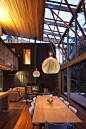 Under Pohutukawa / Herbst Architects