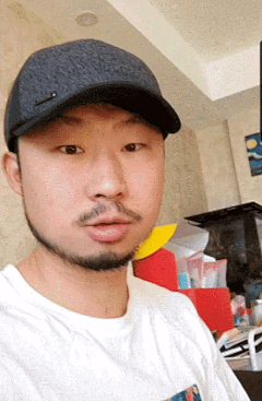 #滋哇儿乱叫的泥#
收藏一波网络热门藏狐打人表情包哈哈哈哈哈哈哈哈哈哈哈
再来一波狐疑

更新5P 来源:@除了少玩微博还要早点睡
              原博:O除了少玩微博还要早点睡
前9P来源 微博的各位王友梅...展开全文c