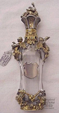 Roger Gandelman 设计的香水瓶。晓冬知春