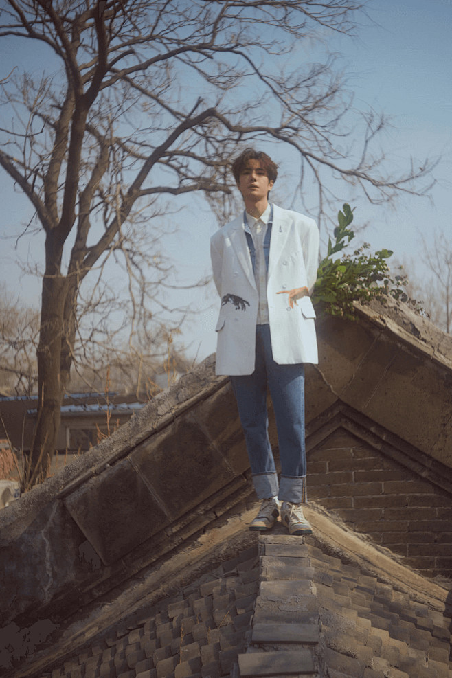 时尚芭莎陈情令王一博