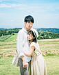 Photo shared by 勇者ヨシヒコはカメラをメイン武器にした。 on August 03, 2020 tagging @kouki0025, and @narumiii_photo. 图片中可能有：2 位用户、一群人站着、孩子、婚礼、天空、户外和大自然.