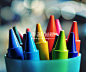 容器,室内,多色的,塑胶,蜡笔_109882640_Colourful Crayons.._创意图片_Getty Images China