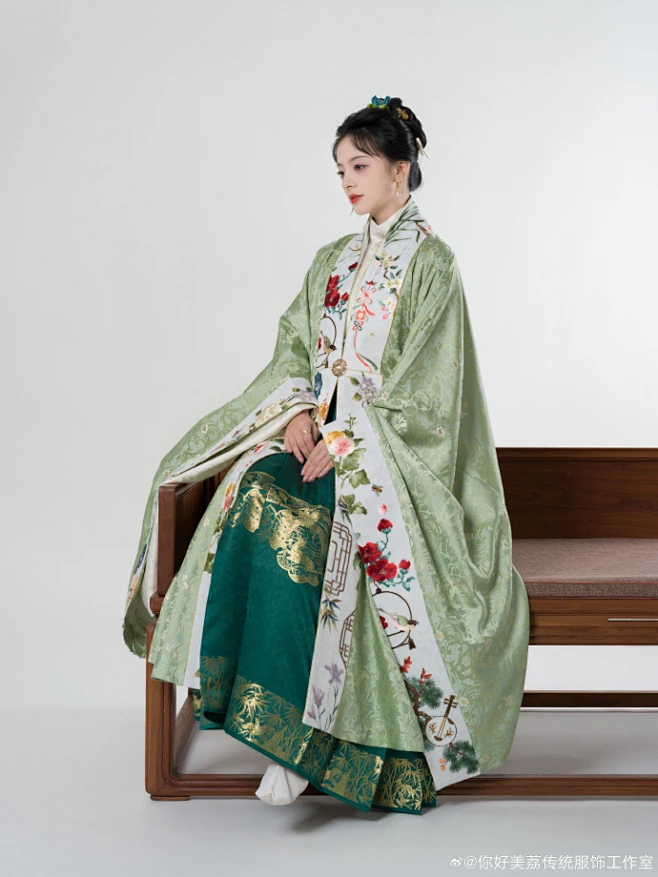 明制汉服|服装|汉族|时尚|动作参考|人物|国风|国潮|明制汉服60-花瓣网